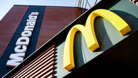 Заработная плата подростков в McDonald's